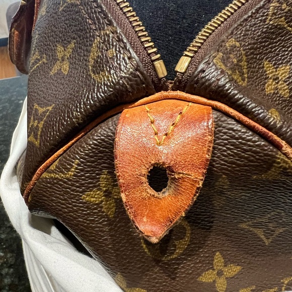 Louis Vuitton Authentic Speedy Monogram EUC - Picture 16 of 17